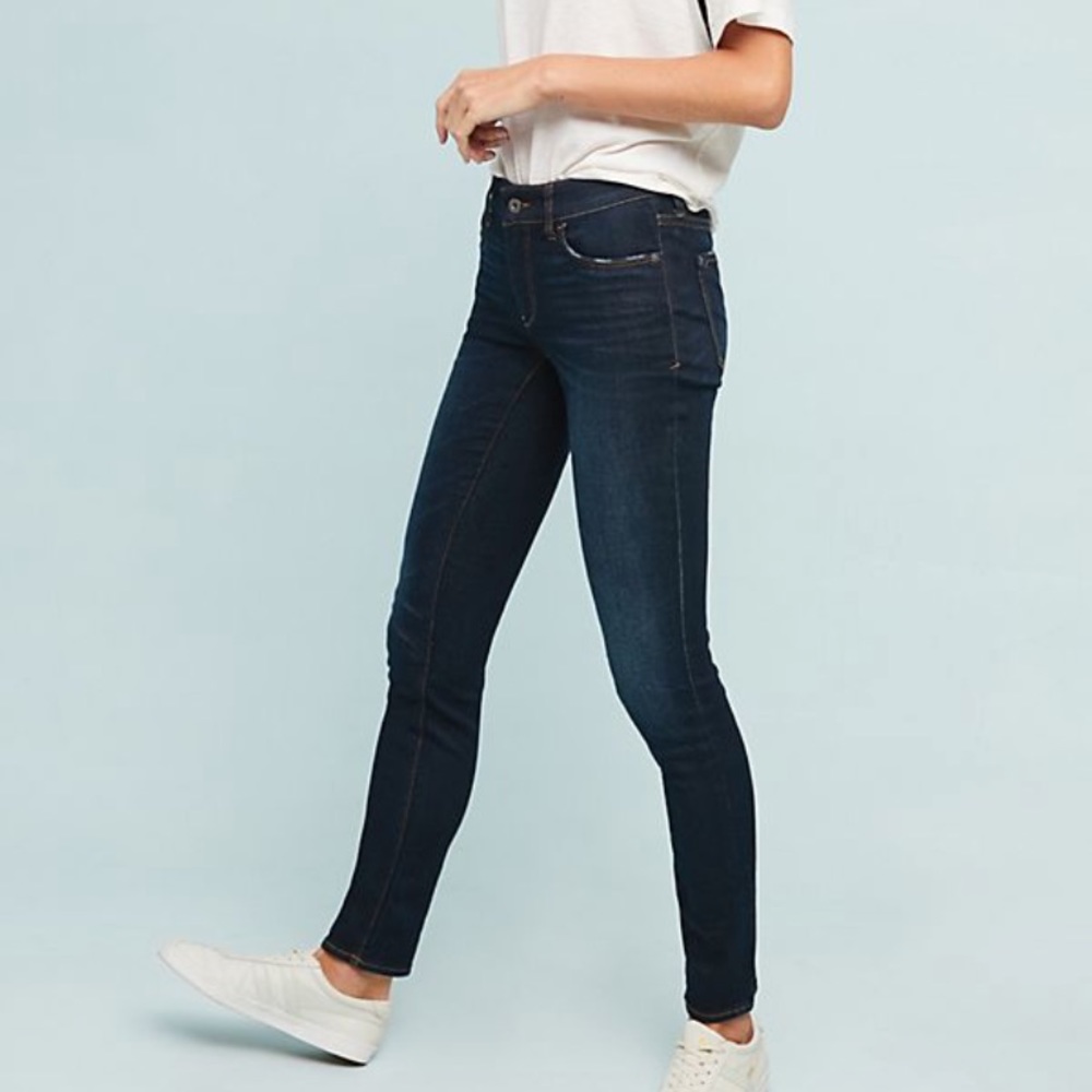 Pilcro Serif Jeans worn twice! Dark color. 26R EUC